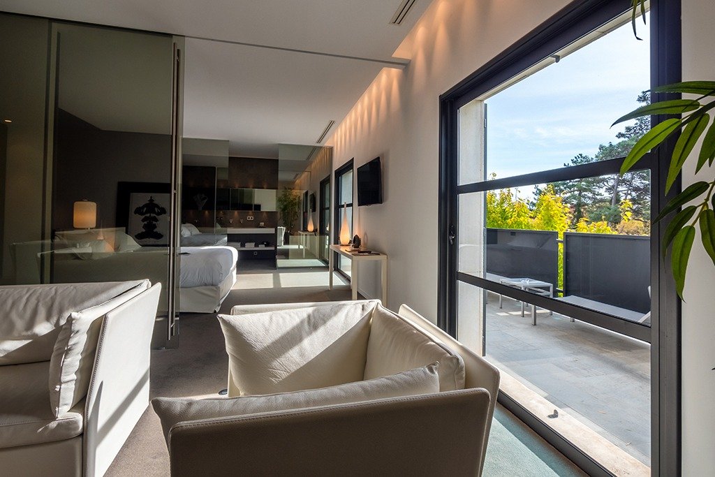 suite-salon-design-5-etoiles-provence