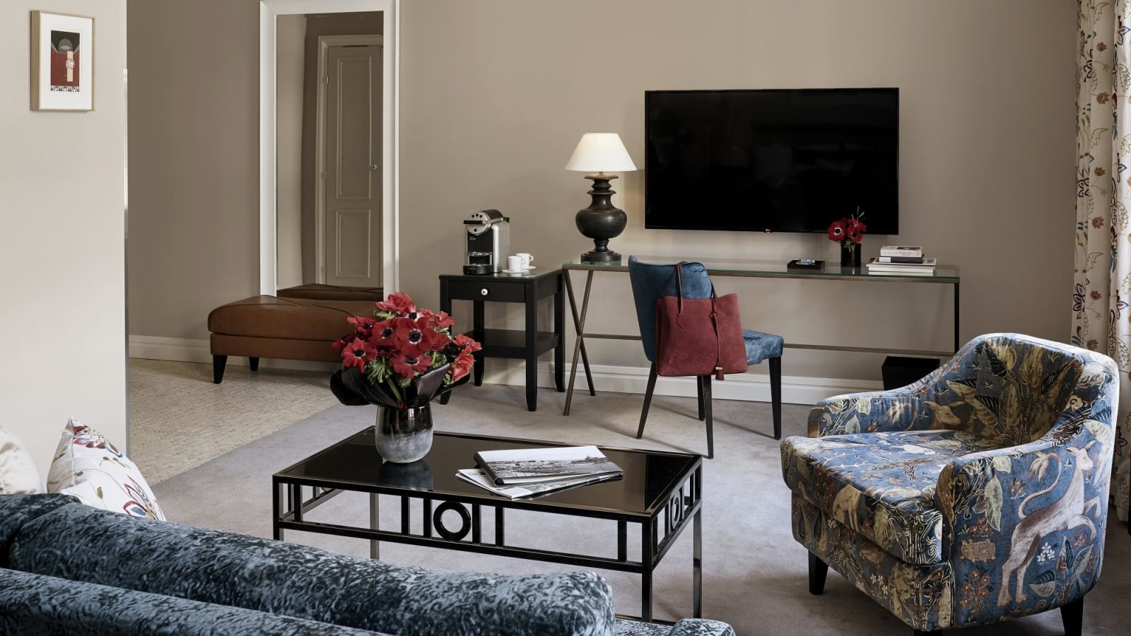 Hotel_Haven_Guestroom_Grand_Deluxe_04