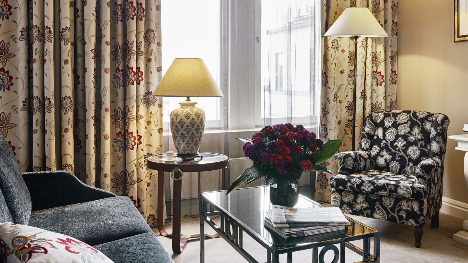 Hotel_Haven_Guestroom_Grand_Deluxe_Harbour_Seaview-_002.jpg